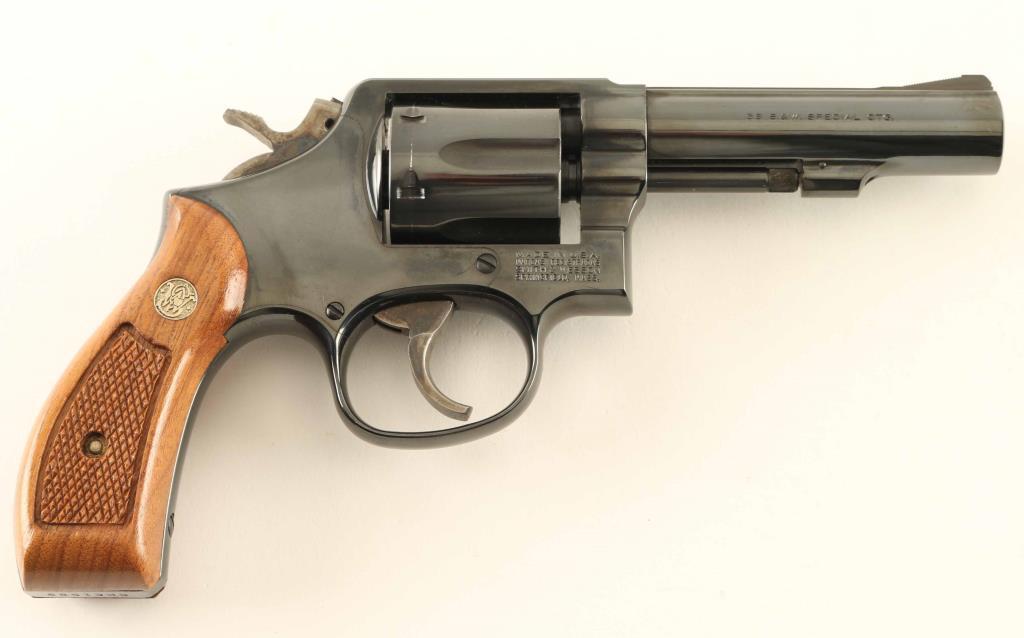 Smith & Wesson 10-10 .38 Spl SN: BKE1589