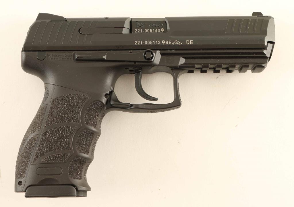 Heckler & Koch P30L V1 .40 S&W #221-005143