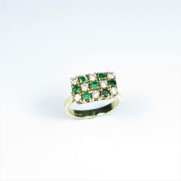 Heirloom High Quality Emerald & Diamond Ring
