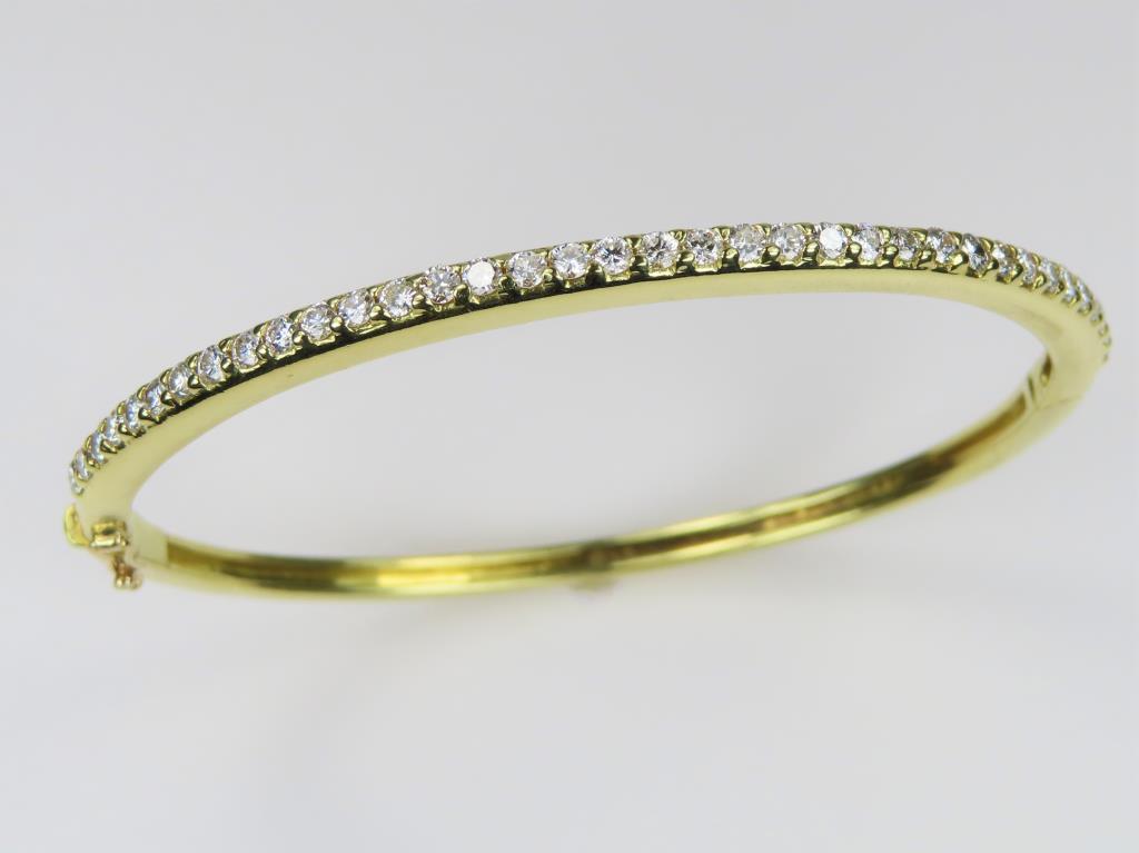 Beautiful Fine Quality Tiffany Style Diamond