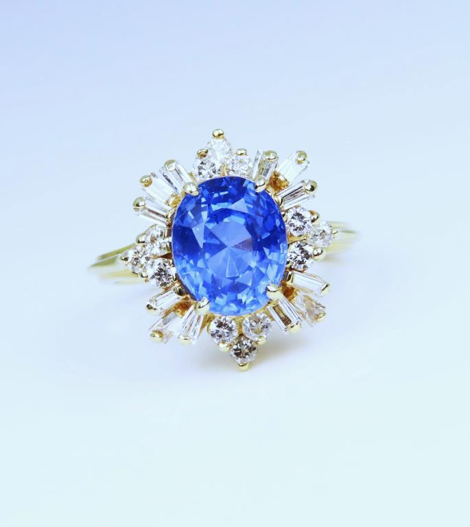 VERY RARE, Exceptionally Fine Sapphire