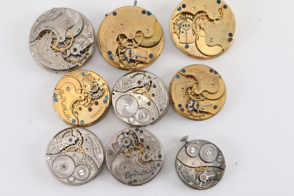 Lot of 25 Elgin Movements.