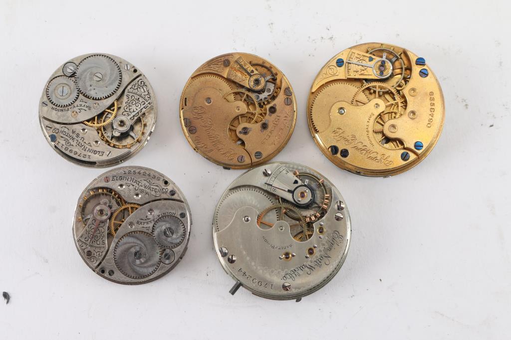 Lot of 25 Elgin Movements.