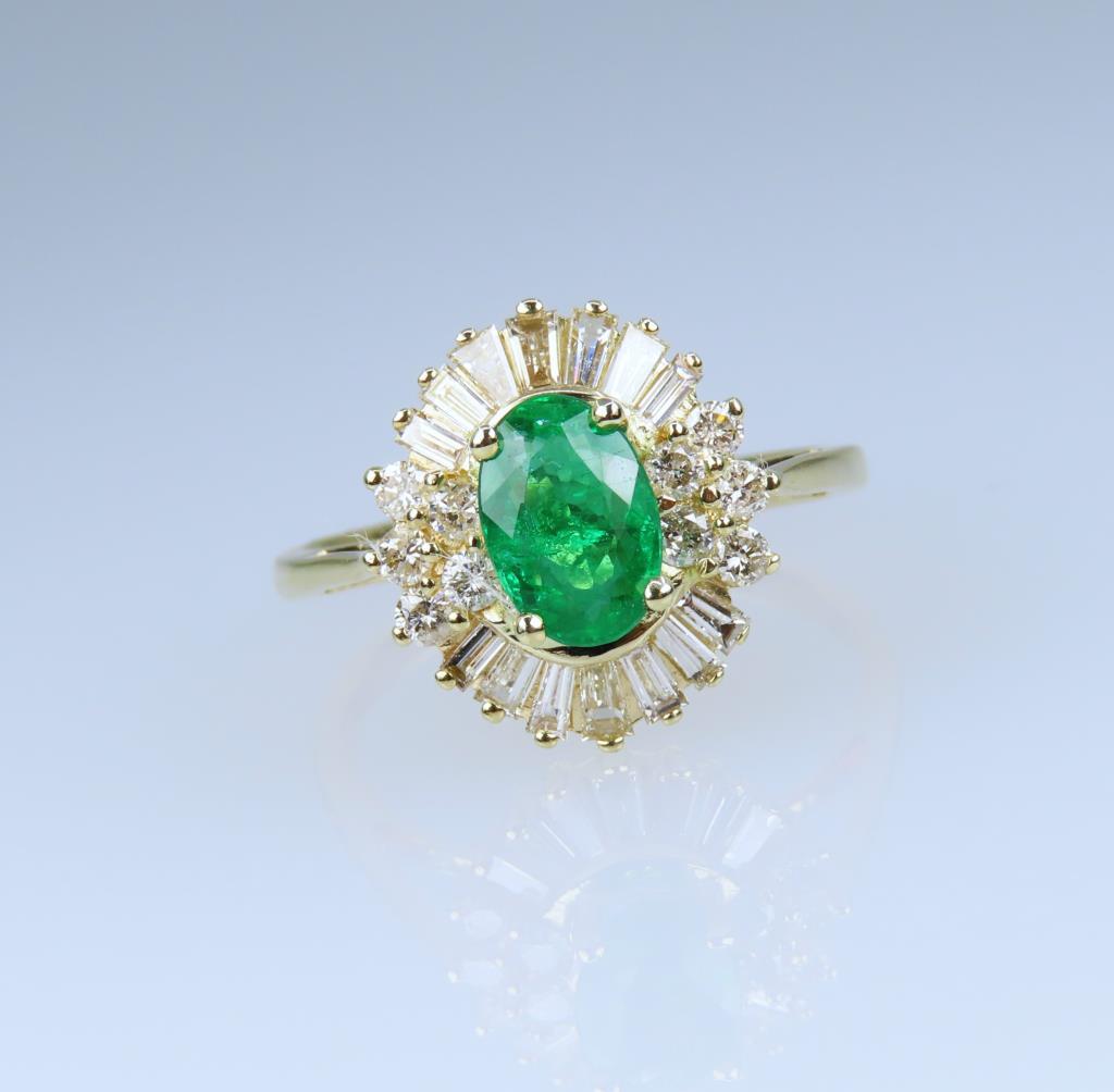 Beautiful Fine Ballerina Style Emerald
