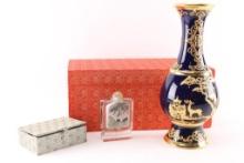 Chinese Vase & Snuff Bottle.