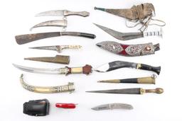 Lot of 7 Antique and 2 Modern Knives