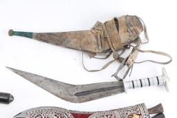 Lot of 7 Antique and 2 Modern Knives