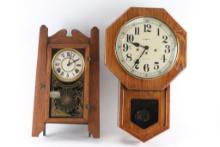 Lot of 2 Clocks