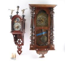 Lot of 2 Clocks