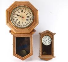 Lot of 2 Clocks