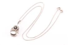 Sterling Silver Pendant and Chain.