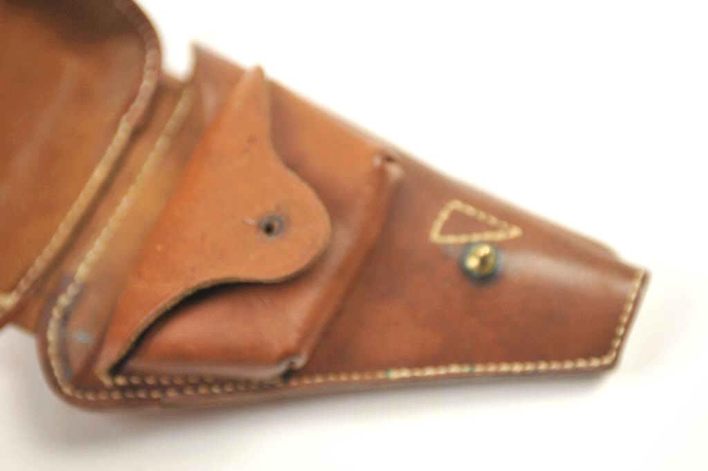 20HI-76  CLAMSHELL STYLE HOLSTER