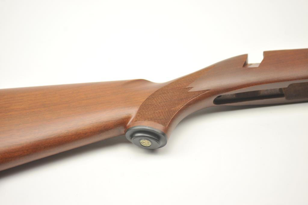 20HI-115 RUGER M77 WALNUT STOCK W/RED PAD