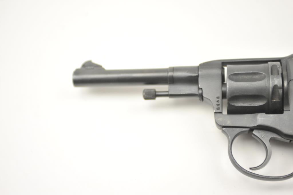 20IWQ-3 1941 DATED RUSSIAN REVOLVER
