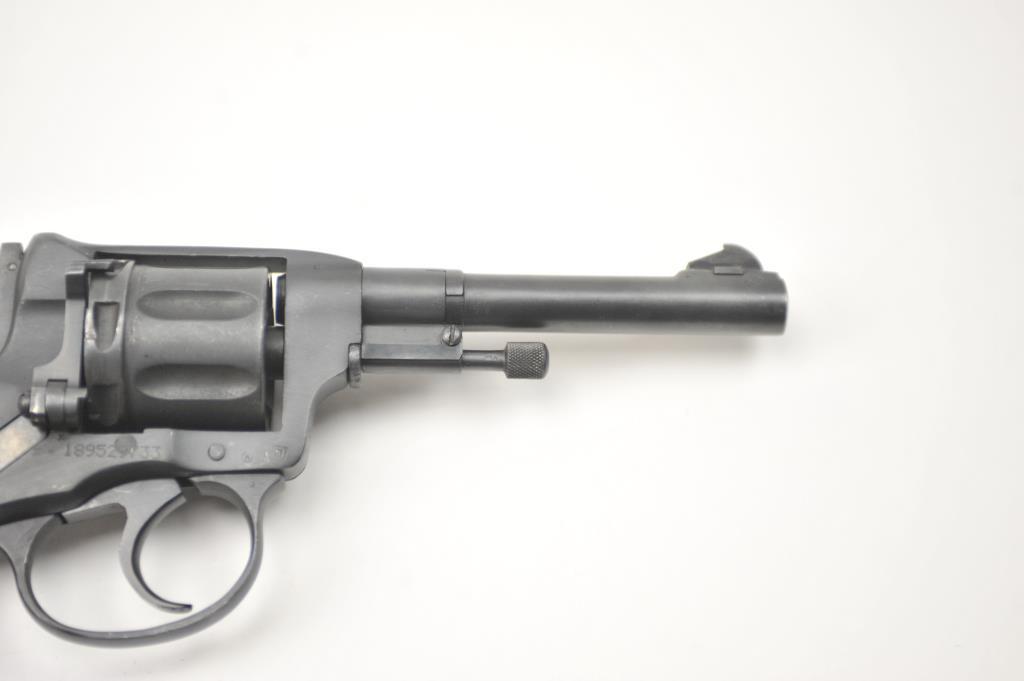 20IWQ-3 1941 DATED RUSSIAN REVOLVER