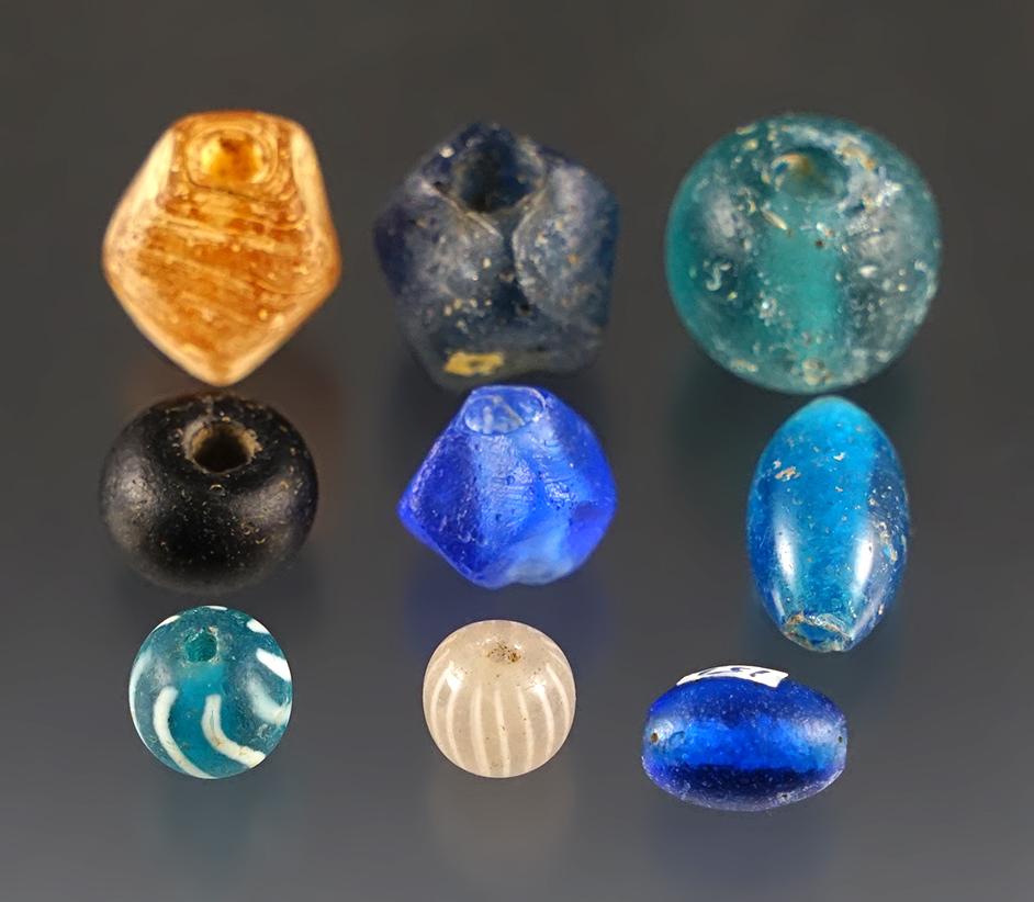 Set of 9 desirable Beads - Townley Reed Site in Geneva, New York. Circa 1710-1745.