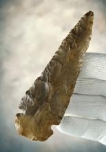 4 5/16" Dovetail made from beautiful Dover Flint. Found in Tennessee. Ex. Lee Bailey.