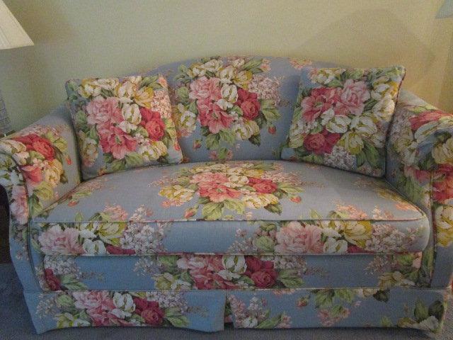 Floral Upholstered Loveseat