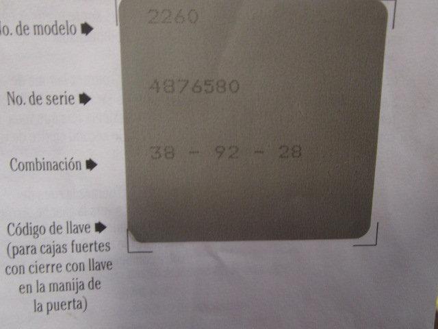 Sentry 2260 Combination Lock Safe