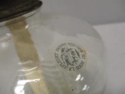 Vtg. "Lamplight Farms" Oil Lamp Made in Austria
