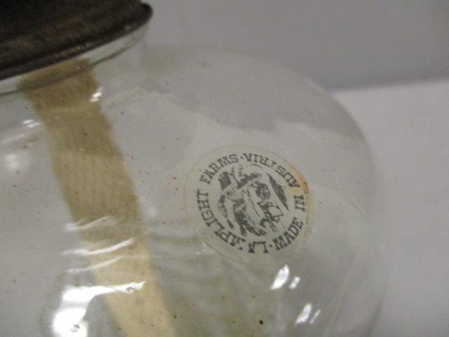 Vtg. "Lamplight Farms" Oil Lamp Made in Austria