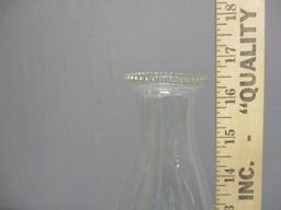 Vtg. "Lamplight Farms" Oil Lamp Made in Austria