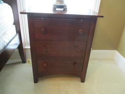 Kincaid Gathering House 3 Drawer Bachelor's Night Stand