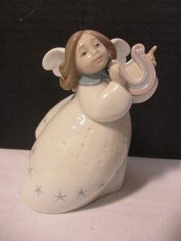Lladro 6528 Little Angel with Lyre Harp Figurine