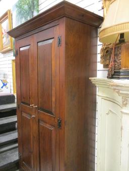 Pine Stephen von Hohen Furniture Co. Wardrobe