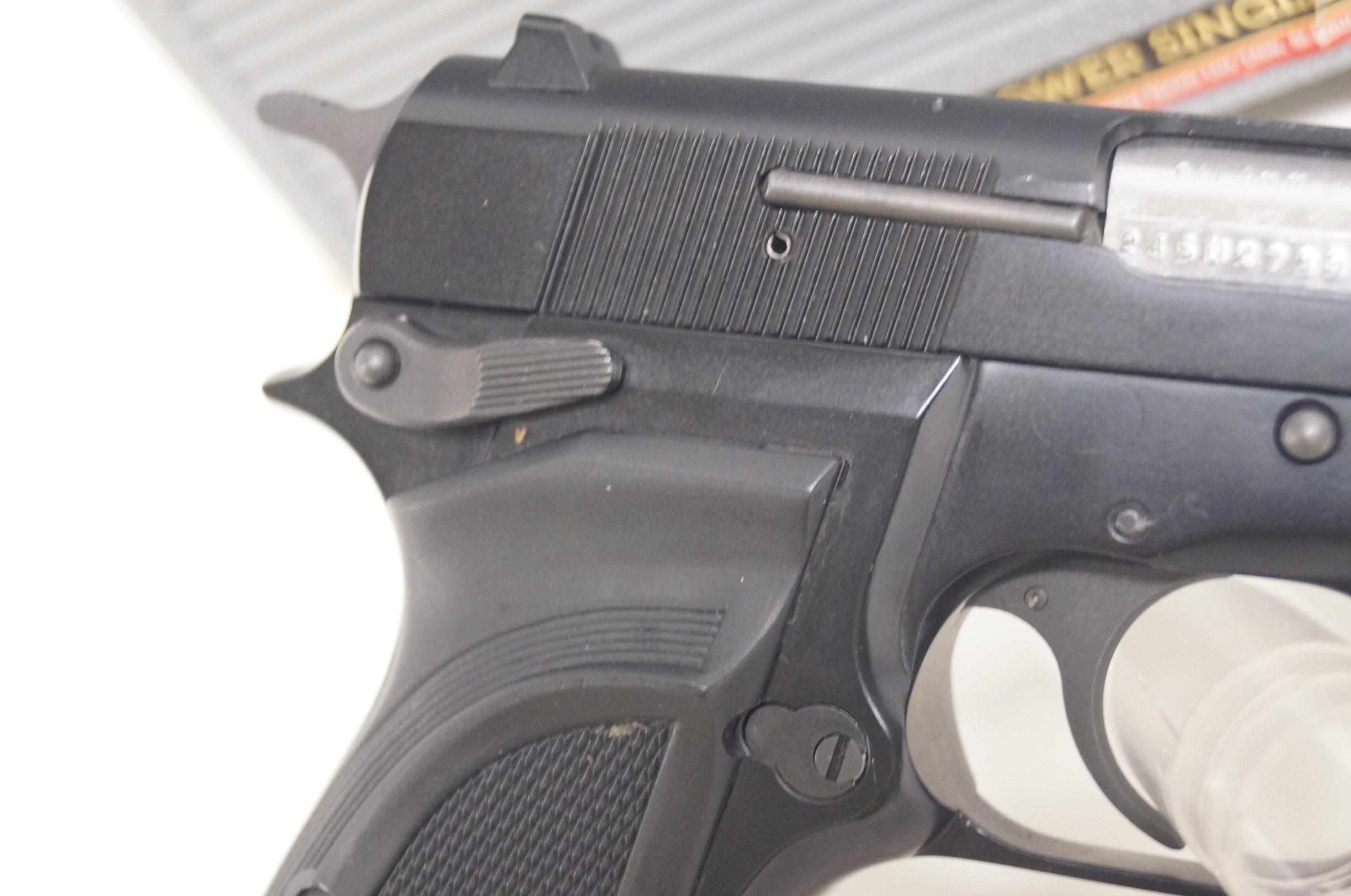 LNIB 1976 Browning 9mm Luger Hi-Power Mark III Single Action Pistol