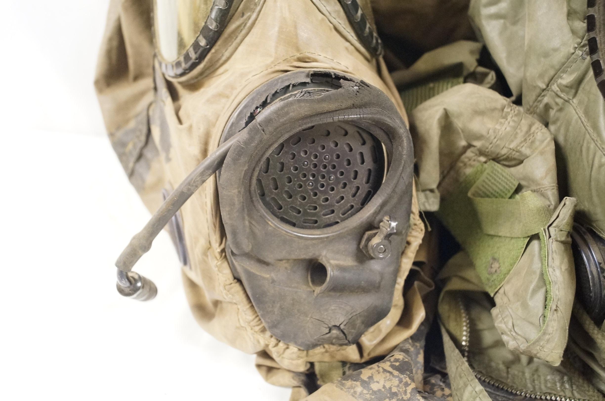 4 M17 A1&A2 Gas Masks with M6A2 Chemical, Biological Hoods