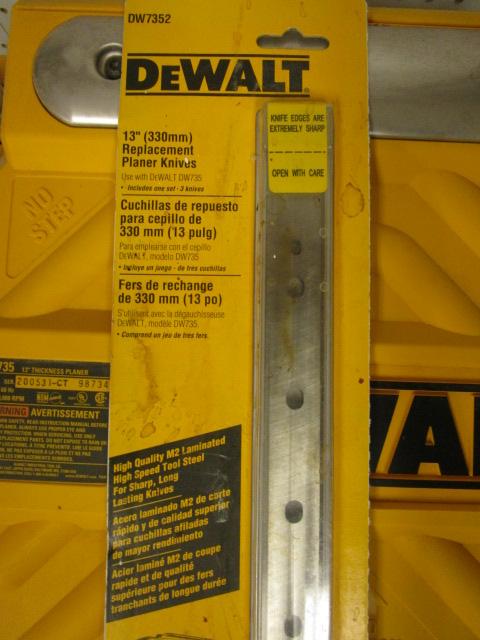 DeWalt Planer with 3 Knife Cutter Head