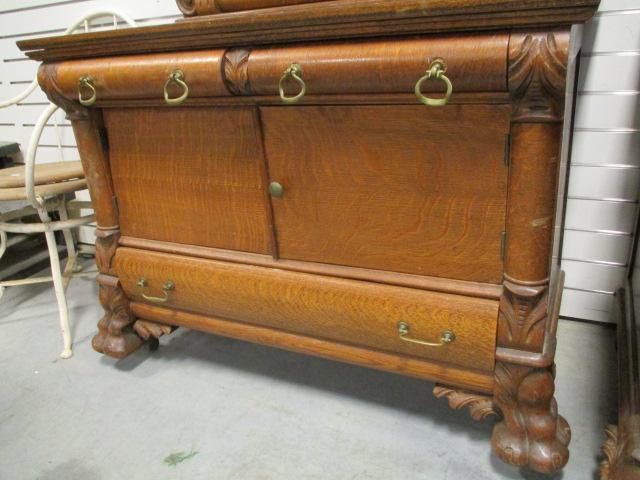 Tiger Oak Wash Stand with Paw Feet and Beveled Mirror