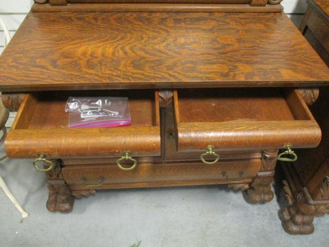 Tiger Oak Wash Stand with Paw Feet and Beveled Mirror