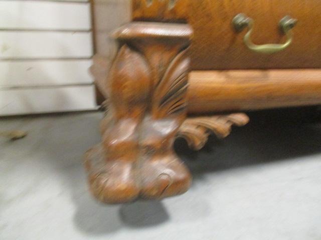Tiger Oak Wash Stand with Paw Feet and Beveled Mirror