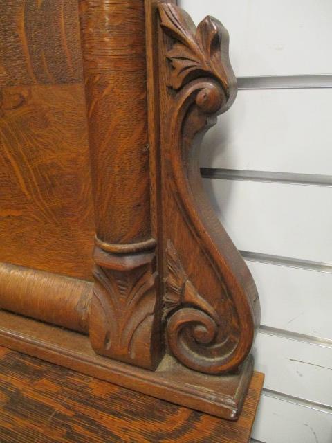 Tiger Oak Wash Stand with Paw Feet and Beveled Mirror