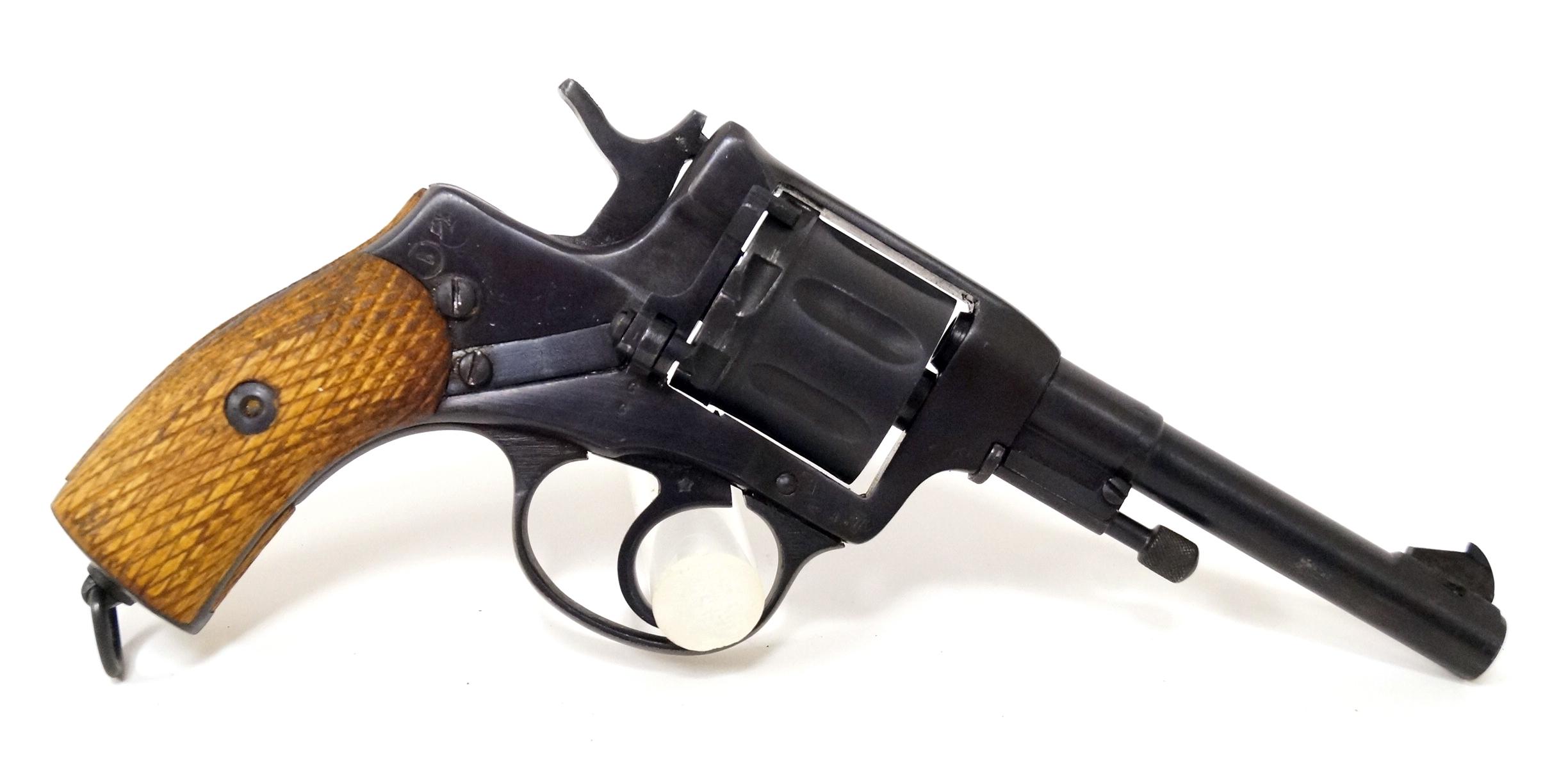 WWII 1943 Soviet Tula Arsenal Nagant M1895 7.62x38R Revolver