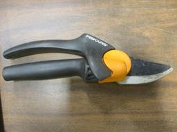 Fiskars Garden Tools Loppers and Pruning Shears