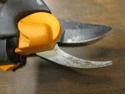 Fiskars Garden Tools Loppers and Pruning Shears