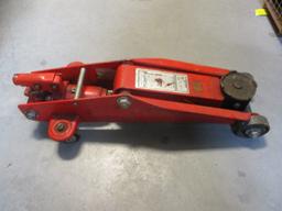 Hydraulic  Floor Jack