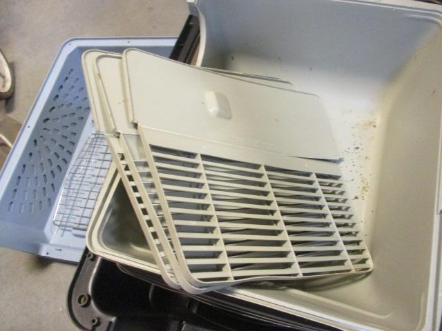Five Medium and Large Size Pet Carriers