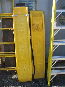 Pair of Highland RamParts 750lb. Capacity Heavy Duty Ramps