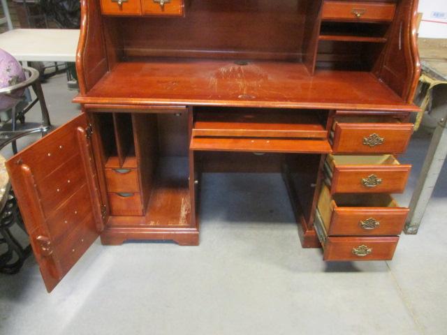 Four Piece Roll-Top Desk With Hutch