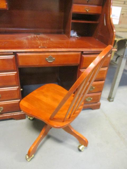 Four Piece Roll-Top Desk With Hutch
