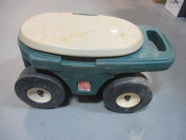 Step 2 Rolling Storage Garden Seat