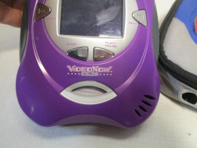 2004 Hasbro Video Now Color Player with 9 Games