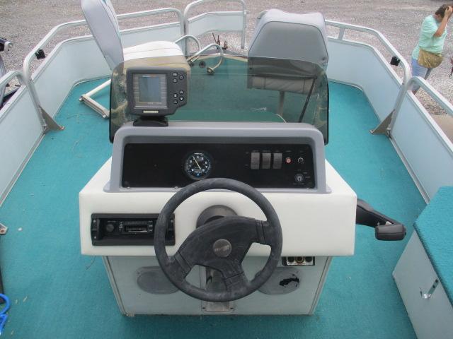 1994 Sun Tracker Bass Buggy 18 Pontoon, Trailer, 50Hp Mercury