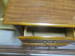 Full/Queen Spindle Headboard & Footboard With Rails
