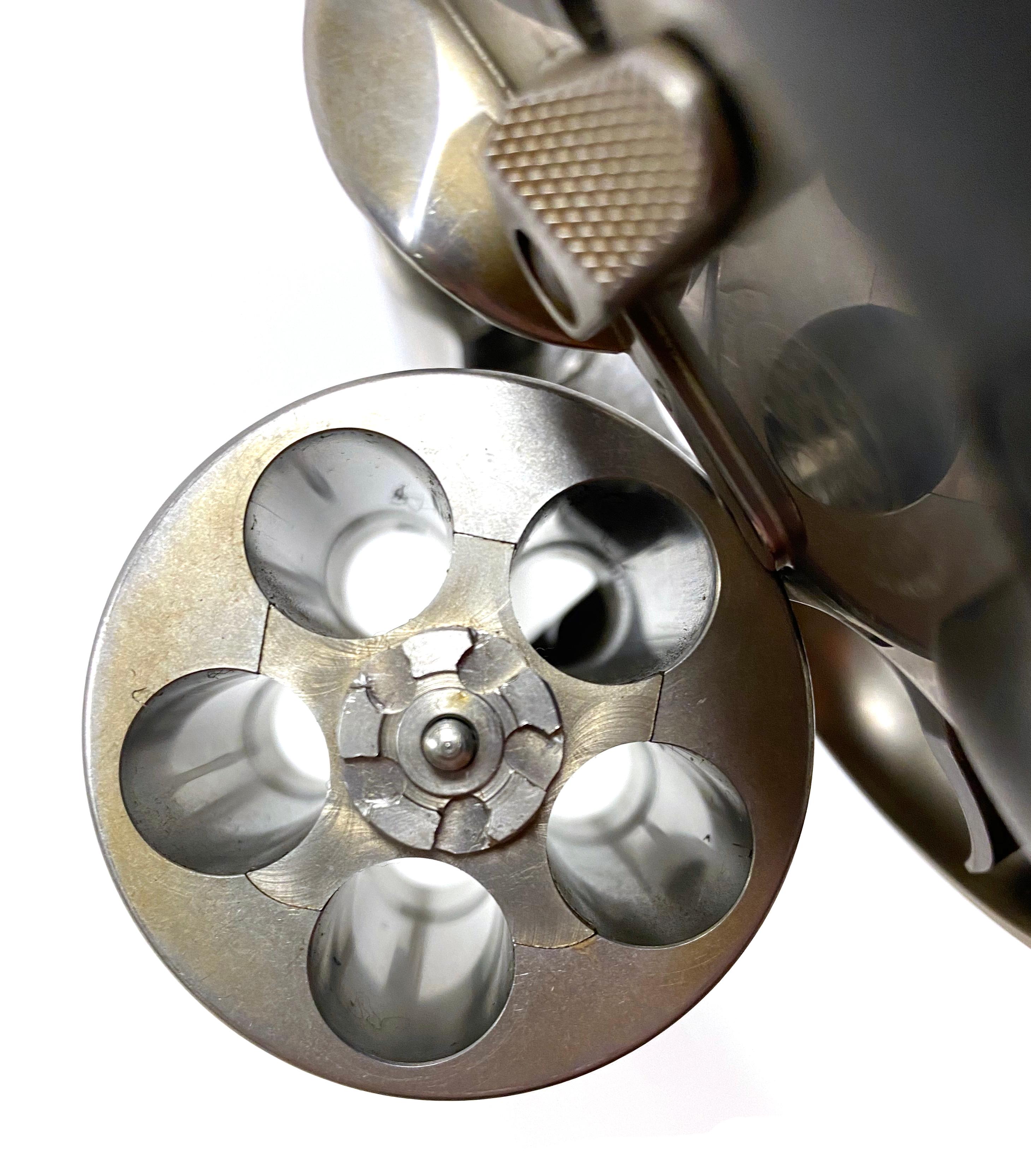 LNIB Smith & Wesson Model 500 S&W Magnum 9" Revolver