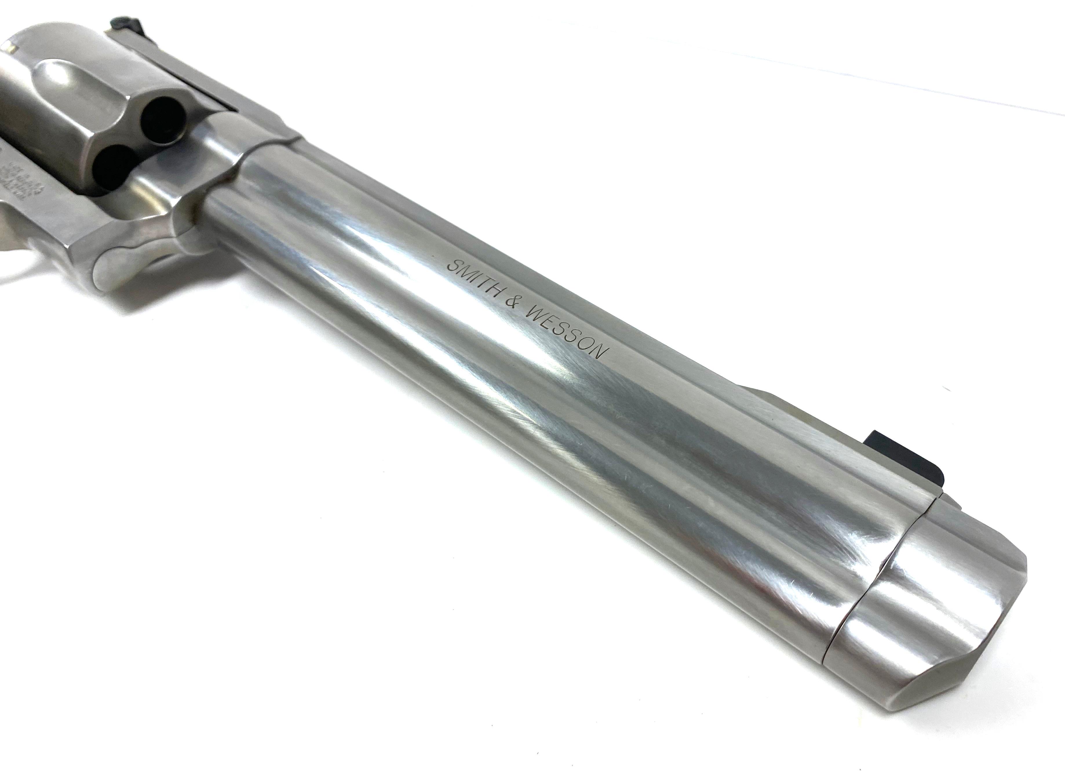 LNIB Smith & Wesson Model 500 S&W Magnum 9" Revolver